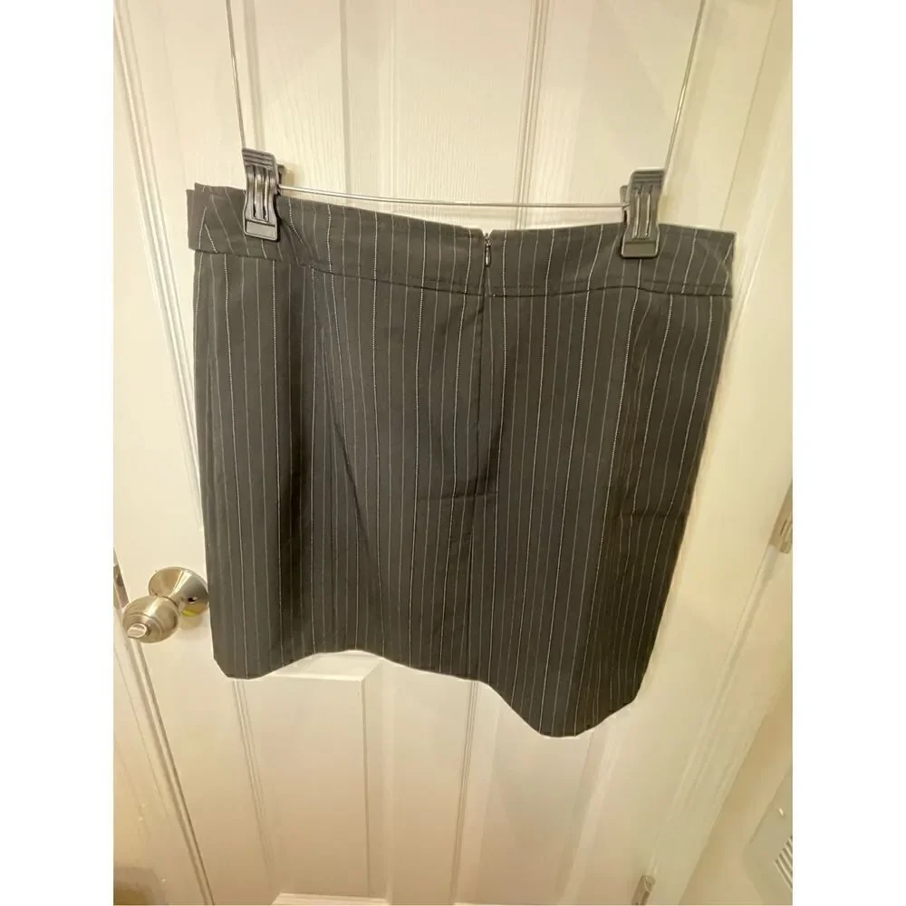 New York & Company women’s striped mini skirt size 16 City Stretch